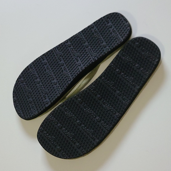 Flip flops - Picture 2 of 2